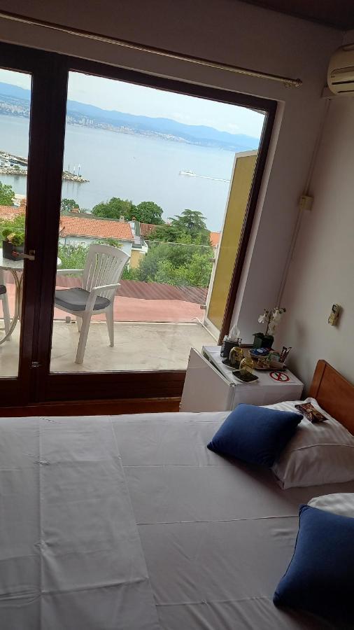 Salyna "Rooms Bela" Icici Luaran gambar