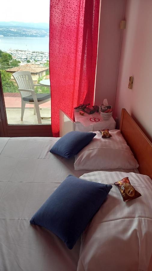 Salyna "Rooms Bela" Icici Luaran gambar